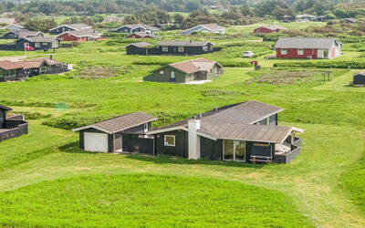 Sinnika - 75M from the Sea