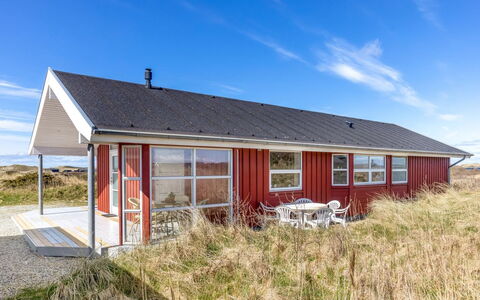 Björnstjerne - 400M from the Sea: Plantesamfund, Sollys, Urteagtig Plante, Have, Plantation, Landbrug, Farm