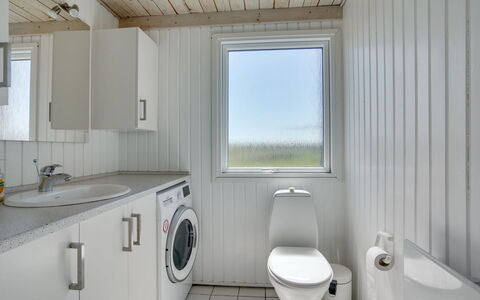 Hermund - 110M from the Sea: Træ, Sommerhus, Hårdttræ, Planke, Bejdse, Garden Bygninger, Design, Gård, Bjælkehytte, Backyard