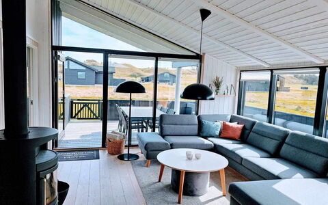 Auvo - 600M from the Sea: Plantesamfund, Sollys, Urteagtig Plante, Have, Plantation, Landbrug, Farm