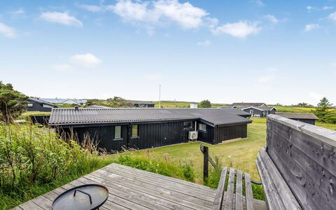 Albert - 340M from the Sea: Himmel, Land Lot, Tag, Sommerhus, Hældning, Estate, Meteorologisk Fænomen, Planke, Farm