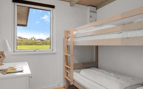 Benda - 348M from the Sea: Træ, Køjeseng, Soveværelse, Seng, Bed Frame, Hjem, Bejdse, Hårdttræ, Sovesal, Sengetøj