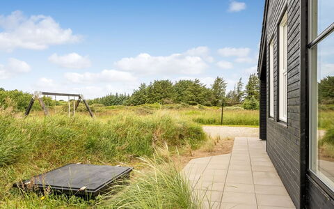Grith - 1Km from the Sea: Træ, Tag, Hus, Sommerhus, Dør, Hjem, Sidespor, Land Lot, Garden Bygninger, Skur
