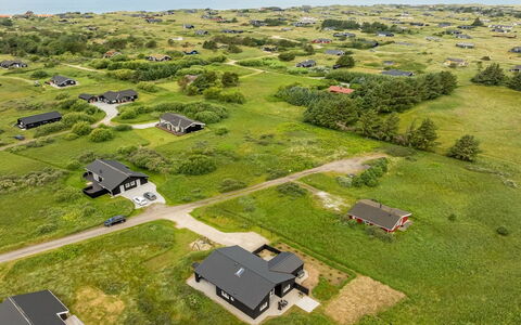 Grith - 1Km from the Sea: Træ, Tag, Hus, Sommerhus, Dør, Hjem, Sidespor, Land Lot, Garden Bygninger, Skur