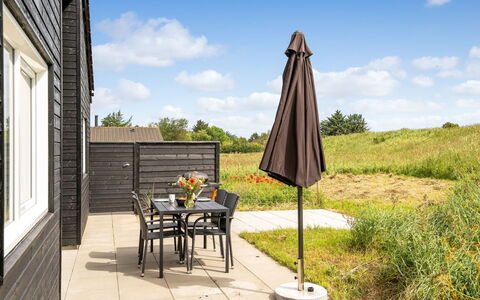Grith - 1Km from the Sea: Plantesamfund, Sollys, Urteagtig Plante, Have, Plantation, Landbrug, Farm