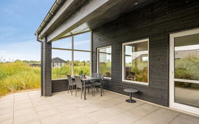 Grith - 1Km from the Sea