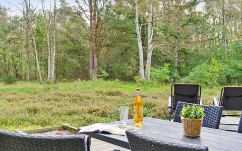 Esteri - 800M from the Sea: Tag, Hus, Hjem, Sommerhus, Sidespor, Estate, Indkørsel, Garden Bygninger, Gård, Skur