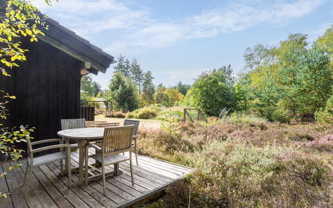 Bernarda - 400M from the Sea: Træ, Hjem, Veranda, Dæk, Hårdttræ, Tag, Bejdse, Trægulve, Eco Hotel