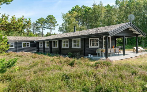 Wimar - 200M from the Sea: Træ, Hjem, Veranda, Dæk, Hårdttræ, Tag, Bejdse, Trægulve, Eco Hotel