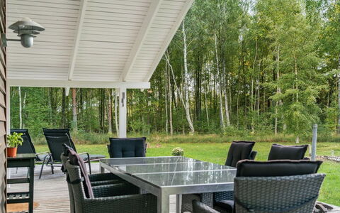 Thomasine - 1.5Km from the Sea: Træ, Hjem, Veranda, Dæk, Hårdttræ, Tag, Bejdse, Trægulve, Eco Hotel