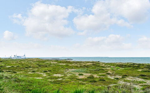 Djuna - 200M from the Sea: Himmel, Blå, Daytime, Grøn, Sky, Horisont, Naturligt Miljø, Vegetationen, Økoregion, Græs-