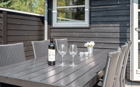 Filimena - 350M from the Sea: Træ, Hjem, Veranda, Dæk, Hårdttræ, Tag, Bejdse, Trægulve, Eco Hotel