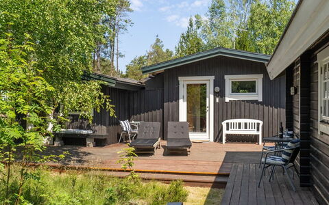 Ascen - 300M from the Sea: Træ, Hjem, Hus, Sommerhus, Land Lot, Sidespor, Garden Bygninger, Hårdttræ, Planke, Have