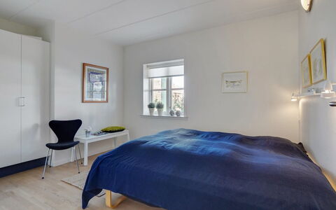 Shana - 800M from the Sea: Plantesamfund, Sollys, Urteagtig Plante, Have, Plantation, Landbrug, Farm