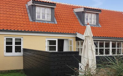 Hialmar - 400M from the Sea
