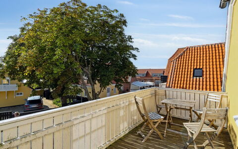 Ortrud - 200M from the Sea: Sommerhus, Hjem, Hus, Tag, Veranda, Estate, Sidespor, Garden Bygninger, Stuehus, Gård