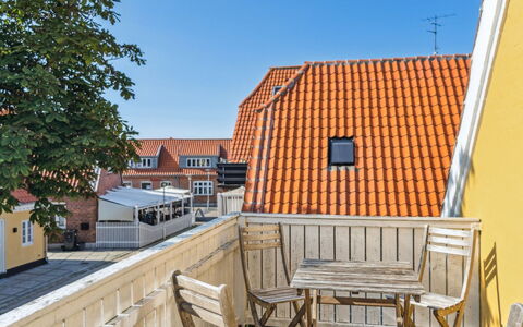 Ortrud - 200M from the Sea: Sommerhus, Hjem, Hus, Tag, Veranda, Estate, Sidespor, Garden Bygninger, Stuehus, Gård