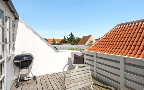 Naina - 200M from the Sea: Bjerg, Bjergrige Landskabsformer, Sne, Vinter, Bjergkæde, Bakke, Glacial Landskabsform, Highland, Hill Station, Landskab