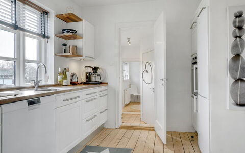 Kätlin - 1.1Km from the Sea: Græs, Hus, Tag, Hjem, Sommerhus, Busk, Land Lot, Landdistrikt, Stuehus, Bunddække