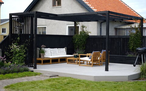 Kätlin - 1.1Km from the Sea: Hjem, Sommerhus, Sidespor, Hårdttræ, Skygge, Planke, Design, Estate, Veranda, Dæk