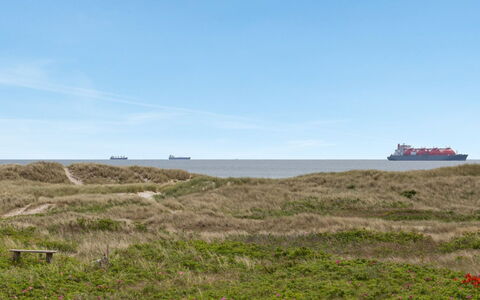Elka - 100M from the Sea: Lejlighed, Skygge, Altan, Stol, Hegn, Udendørs Møbler, Aluminium, Kunstgræs