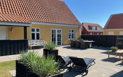 Gine - 1.5Km from the Sea