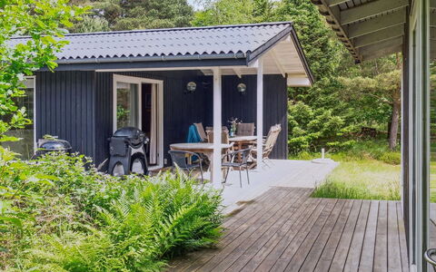 Mirzə - 250M from the Sea: Lejlighed, Skygge, Altan, Stol, Hegn, Udendørs Møbler, Aluminium, Kunstgræs