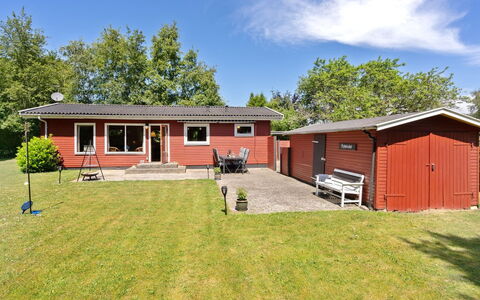 Hege - 450M from the Sea: Boligområde, Tag, Forstad, Indkørsel, Estate, Skorsten