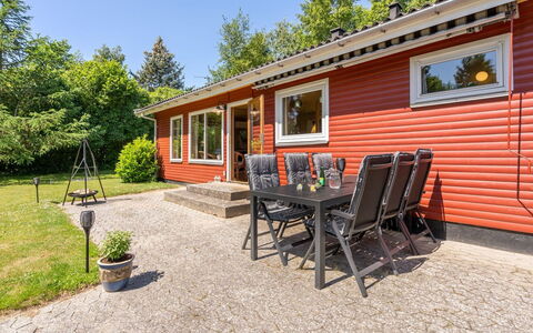 Hege - 450M from the Sea: Boligområde, Tag, Forstad, Indkørsel, Estate, Skorsten