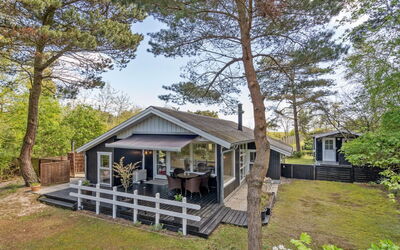 Eweline - 75M from the Sea