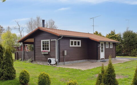 Undis - 660M from the Sea: Tag, Hus, Hjem, Sommerhus, Sidespor, Estate, Indkørsel, Garden Bygninger, Gård, Skur