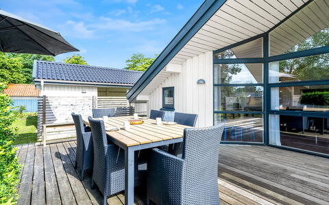 Truls - 800M from the Sea: Hjem, Sommerhus, Veranda, Sidespor, Stuehus, Udendørs Struktur