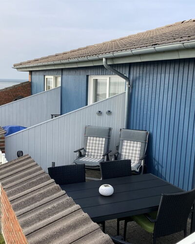 Elevus - 10M from the Sea