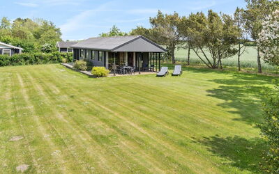 Veljan - 400M from the Sea