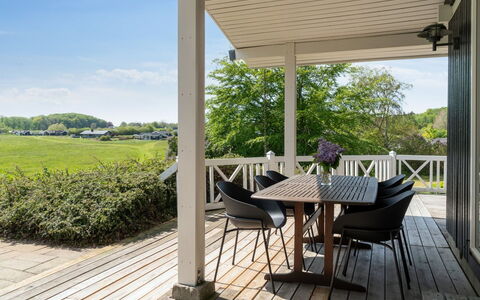 Arho - 75M from the Sea: Tag, Hus, Land Lot, Hjem, Sommerhus, Estate, Garden Bygninger, Skygge, Bjælkehytte, Landscaping