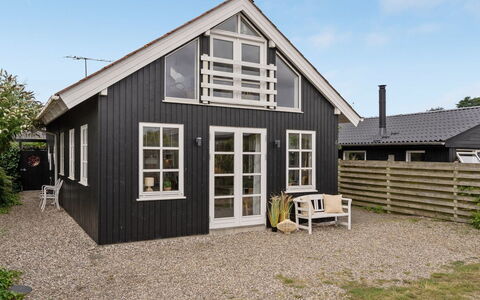 Ajvi - 50M from the Sea: Plantesamfund, Sollys, Urteagtig Plante, Have, Plantation, Landbrug, Farm