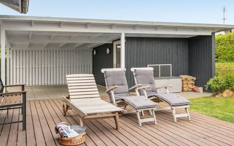 Ankarl - 700M from the Sea: Hus, Tag, Hjem, Sommerhus, Estate, Stuehus, Villa, Veranda, Sidespor