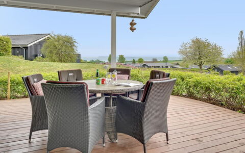 Ankarl - 700M from the Sea: Hus, Tag, Hjem, Sommerhus, Estate, Stuehus, Villa, Veranda, Sidespor