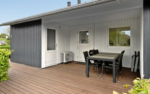 Ankarl - 700M from the Sea: Tag, Hus, Hjem, Sommerhus, Dør, Sidespor, Dæk, Veranda, Planke, Hårdttræ