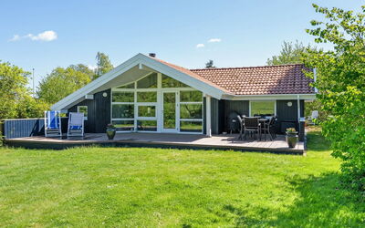 Bole - 400M from the Sea