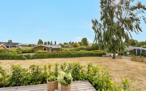 Josef - 500M from the Sea: Møbel, Indretning, Stol, Gulvbelægning, Bord, Udvej, Etage, Loft, Værelse, Eco Hotel