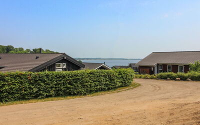 Clea - 200M from the Sea