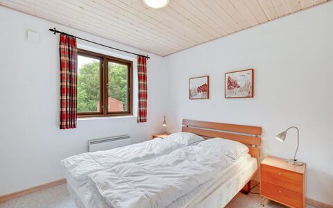 Rika - 525M to the Fjord: Træ, Seng, Soveværelse, Hjem, Hus, Indretning, Sengetøj, Bed Frame, Møbel, Sengetøj