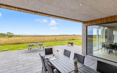 Etje - 6Km from the Sea: Sommerhus, Hjem, Hus, Tag, Veranda, Estate, Sidespor, Garden Bygninger, Stuehus, Gård