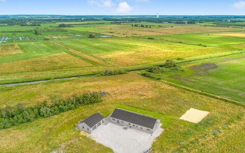 Etje - 6Km from the Sea: Sommerhus, Hjem, Hus, Tag, Veranda, Estate, Sidespor, Garden Bygninger, Stuehus, Gård