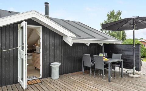 Ullakarin - 350M from the Sea: Plantesamfund, Sollys, Urteagtig Plante, Have, Plantation, Landbrug, Farm