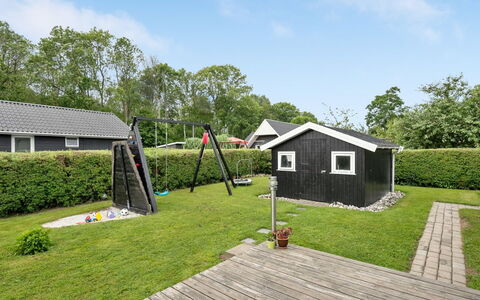 Ullakarin - 350M from the Sea: Plantesamfund, Sollys, Urteagtig Plante, Have, Plantation, Landbrug, Farm