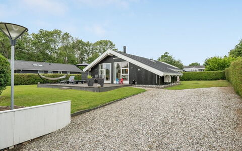 Ullakarin - 350M from the Sea: Plantesamfund, Sollys, Urteagtig Plante, Have, Plantation, Landbrug, Farm
