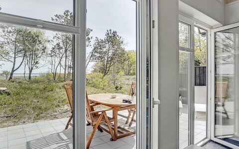 Angelita - 80M to the Fjord: Hjem, Boligområde, Hus, Sommerhus, Tag, Land Lot, Sidespor, Have, Estate, Lawn