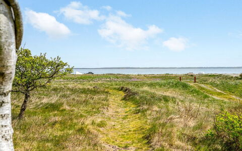 Angelita - 80M to the Fjord: Hjem, Boligområde, Hus, Sommerhus, Tag, Land Lot, Sidespor, Have, Estate, Lawn